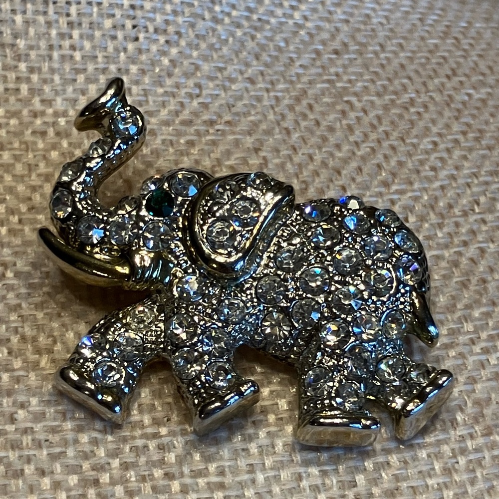 BLING ELEPHANT BROOCH VINTAGE - Picture 7 of 9